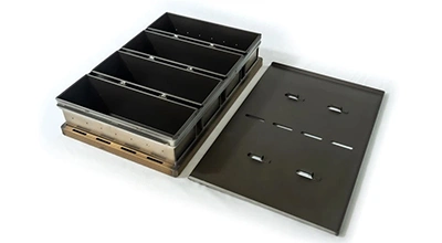 Strap Loaf Pan Set