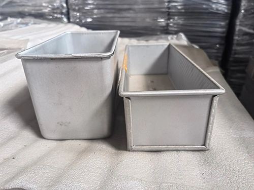 Strap Loaf Pan Set